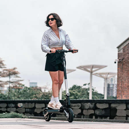 IENYRID M8 9,5 tommer 500W el-scooter