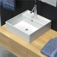 Firkantet keramisk håndvask med overløb og hanehul 41 x 41 cm