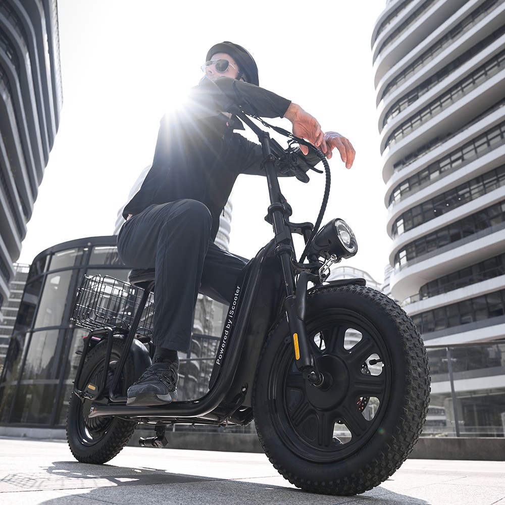 iScooter F7 elscooter, 1000 W motor, 48 V 10,4 Ah batteri, 16 tums däck, maxhastighet 45 km/h, räckvidd 50 km, skivbromsar fram och bak, framgaffel stötdämpare