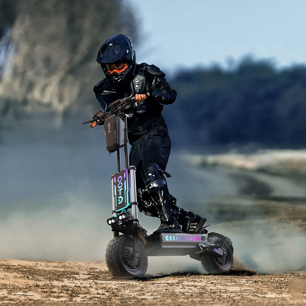 Patinete eléctrico OOTD T90, motor de 2100 W x 2, batería de 60 V 31,2 Ah, neumáticos de 13 pulgadas, velocidad máxima de 85 km/h, alcance de 100 km, frenos de disco hidráulicos, suspensión hidráulica doble delantera y suspensión trasera de doble resorte