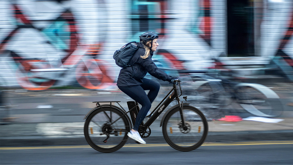 ONESPORT OT18 City Electric Bike, 26*2.35 inch wide Tires, 250W Motor 25km/h, 36V 14.4Ah Big Battery up to 100km Max Range,  Shimano 7-speed, Front Shock-absorbing fork, 25 Degree Climbing Bluetooth APP - Black