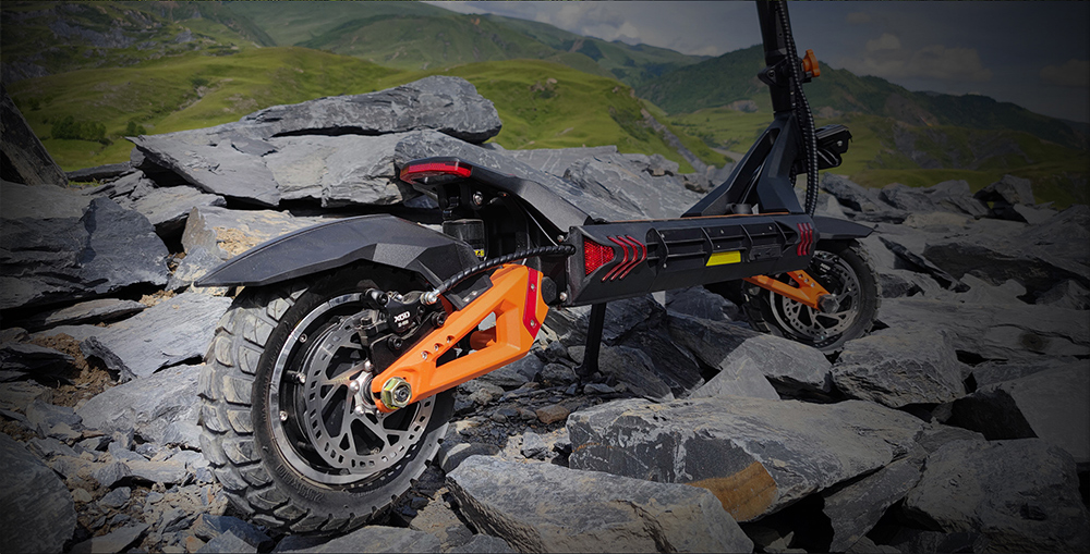 KuKirin G3 Pro 2024 Version 1200W*2 Motor terränggående elskoter 10 tums däck avtagbart batteri 52V 23,2Ah Räckvidd 80km Max hastighet 65km/h Dubbelt hydrauliskt stötdämparsystem IP54 Vattentät dubbel hydraulisk broms