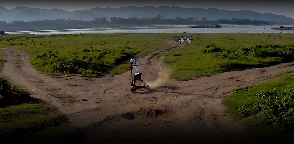 KuKirin G3 Pro 2024 Version 1200W*2 Motor terränggående elskoter 10 tums däck avtagbart batteri 52V 23,2Ah Räckvidd 80km Max hastighet 65km/h Dubbelt hydrauliskt stötdämparsystem IP54 Vattentät dubbel hydraulisk broms