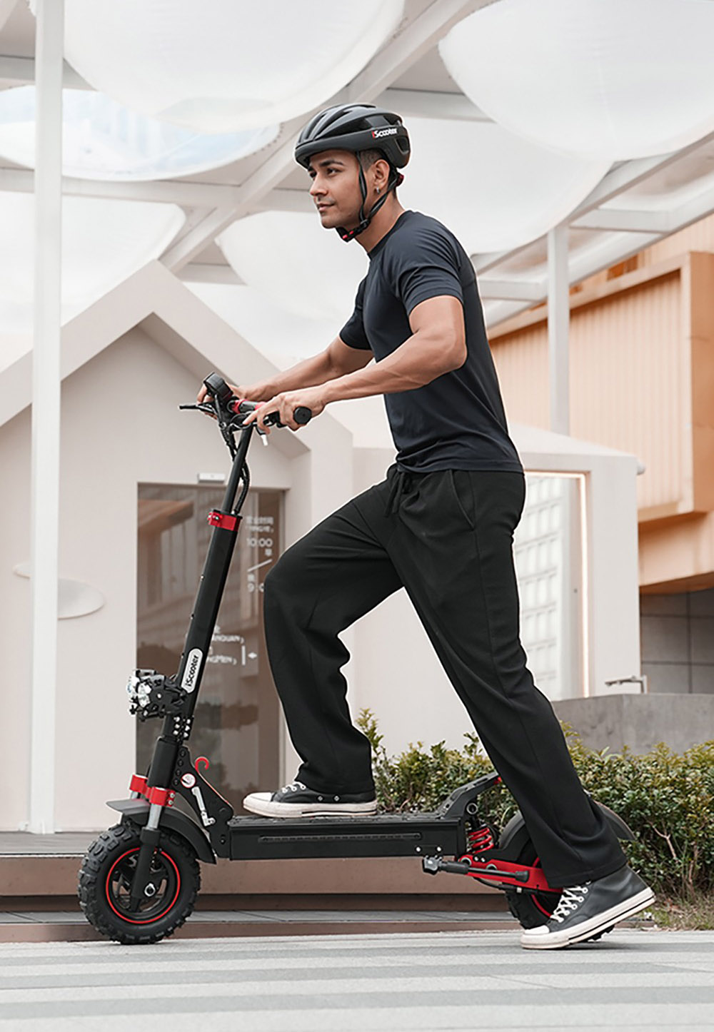 Scooter elétrica iScooter iX5S, motor de 1000 W, bateria 48 V 15 Ah, pneu de 10 polegadas, velocidade máxima de 25 km/h, autonomia de 65 km, freios a disco duplo, amortecedores dianteiros e traseiros