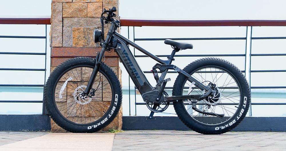 Górski rower elektryczny Vitilan T7, 26*4.0-calowe opony CST Fat Opony 750 W Silnik Bafang 48 V 20 Ah Akumulator 28 mil na godzinę Maksymalna prędkość 80 mil Maksymalny zasięg Podświetlany wyświetlacz LCD Przednie i tylne hydrauliczne hamulce tarczowe SHIMANO 8-biegowa — czarna